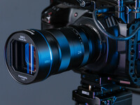 SI-SR24_usecase-frontview-bluelight
